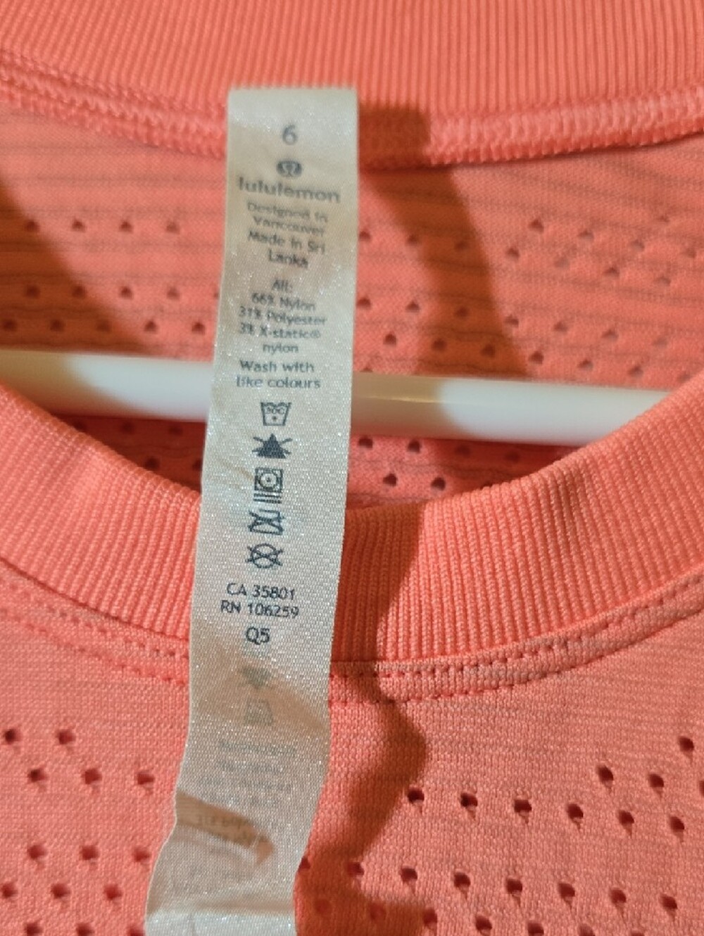 Lululemon athletica Coral Perforated Short Sleeve Tee - Picture 3 of 4